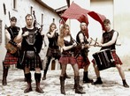 Highlanders fly to Bascherdeis 2010